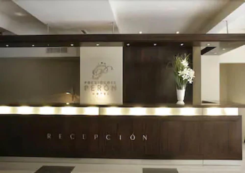 Hotel Presidente Peron ブエノスアイレス エクステリア 写真